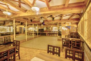 night club in manali